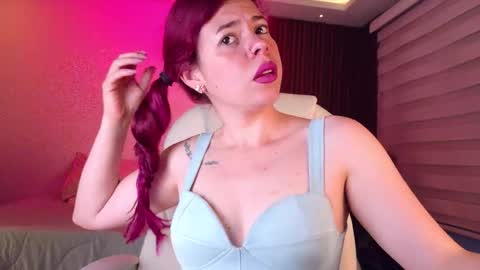 miatorres4 online show from 02/18/26, 11:39