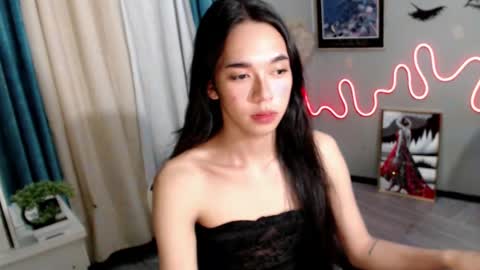 Snapshot of miatrixs chatting on 01/28/25, 11:28 Mia online show from 01/28/25, 11:28