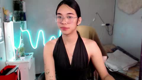 Snapshot of miatrixs chatting on 02/19/26, 03:24 Mia online show from 02/19/26, 03:24