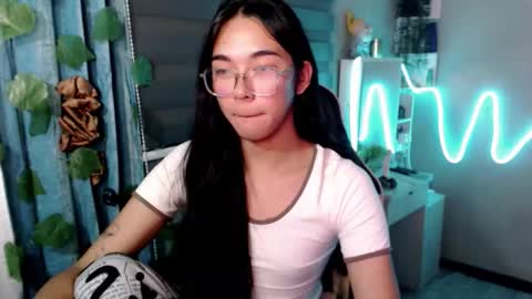 Snapshot of miatrixs chatting on 02/19/26, 05:09 Mia online show from 02/19/26, 05:09