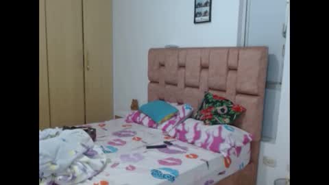 Snapshot of miavanessa_high chatting on 01/08/26, 02:03 MIA VANESSA online show from 01/08/26, 02:03