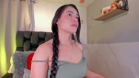 miavelvet1 online show from 11/07/25, 03:17