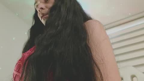 Mia online show from 02/28/25, 08:28