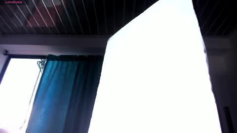 Snapshot of miavillalobos_ chatting on 04/23/26, 10:45 Mia Villalobos online show from 04/23/26, 10:45