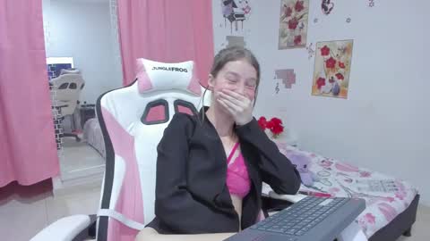  Chloe  online show from 01/14/25, 05:30