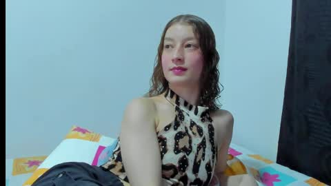 Snapshot of miavolkova_ chatting on 05/11/26, 11:46 Chloe online show from 05/11/26, 11:46