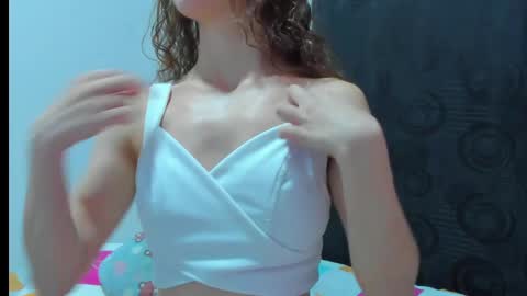 Snapshot of miavolkova_ chatting on 05/14/26, 01:01 Chloe online show from 05/14/26, 01:01