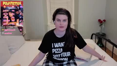 Snapshot of miawallace__ chatting on 03/10/26, 10:48 Mia online show from 03/10/26, 10:48