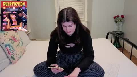 Snapshot of miawallace__ chatting on 03/18/26, 10:46 Mia online show from 03/18/26, 10:46