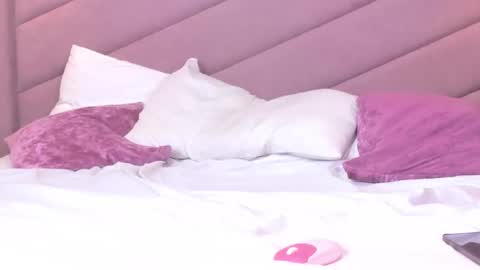 Snapshot of miaweiss chatting on 03/16/26, 11:09 MiaWeiss online show from 03/16/26, 11:09