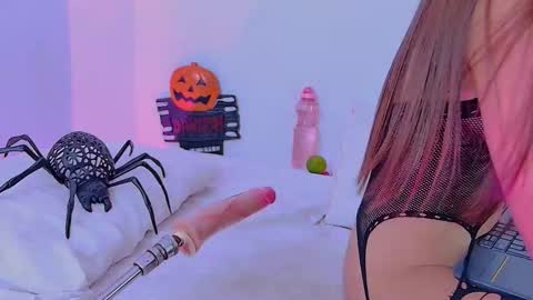 Snapshot of miawills1 chatting on 10/07/25, 01:08 LINAY And VALENTINA - INSTAGRAM LINAY MVP online show from 10/07/25, 01:08