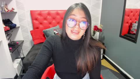 Snapshot of miawils_ chatting on 01/30/25, 10:41 M I A W I L S online show from 01/30/25, 10:41