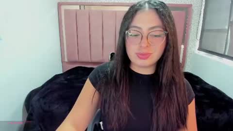 Snapshot of miawils_ chatting on 07/01/26, 07:13 M I A W I L S online show from 07/01/26, 07:13