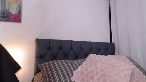 Mia Wilson online show from 09/13/25, 03:28