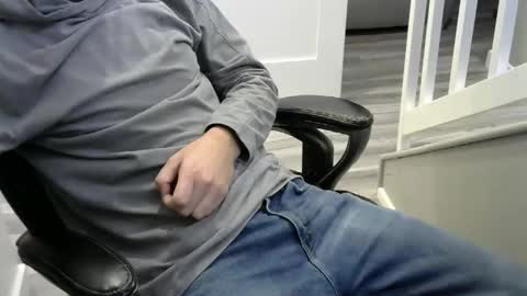 Snapshot of mic6969mic chatting on 12/17/24, 03:06 mic6969mic online show from 12/17/24, 03:06