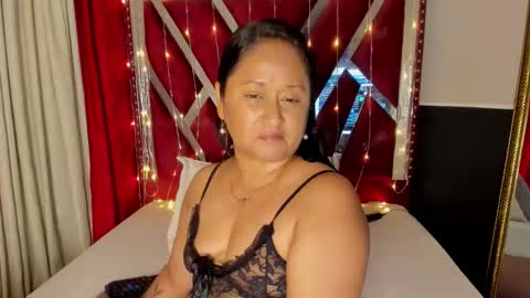 Snapshot of micaelahott_ chatting on 02/01/26, 03:49 micaelahott_ online show from 02/01/26, 03:49