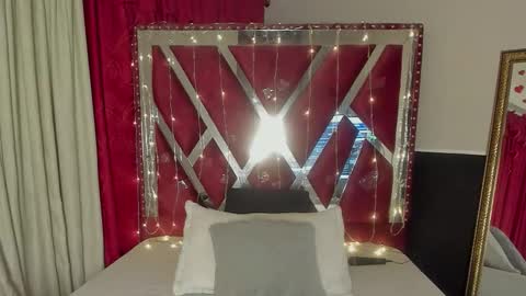 Snapshot of micaelahott_ chatting on 03/15/26, 02:39 micaelahott_ online show from 03/15/26, 02:39