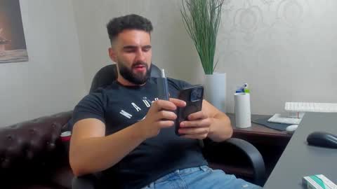 MicahLane online show from 10/25/25, 04:31