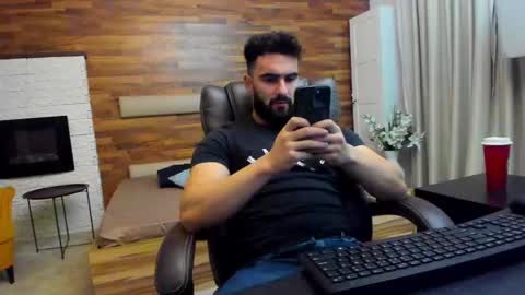 MicahLane online show from 11/25/25, 05:07