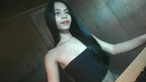 Mica online show from 10/12/25, 12:20