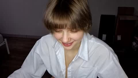 Snapshot of micasulejmanovski chatting on 11/16/25, 07:14 Luna online show from 11/16/25, 07:14