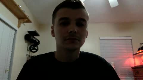 Snapshot of micdz chatting on 04/26/26, 09:18 micdz online show from 04/26/26, 09:18