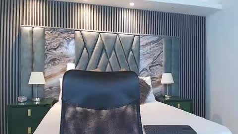 Michael online show from 02/11/26, 07:52