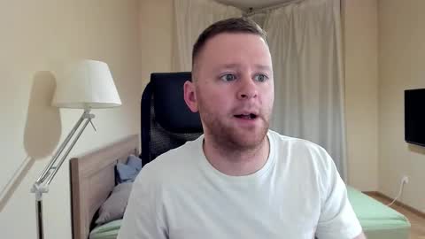 Snapshot of michael_birkin chatting on 12/22/24, 03:44 Michael Birkin online show from 12/22/24, 03:44