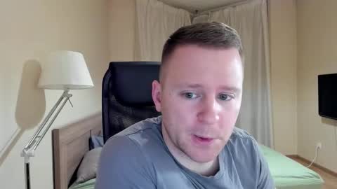 Snapshot of michael_birkin chatting on 12/25/24, 06:09 Michael Birkin online show from 12/25/24, 06:09