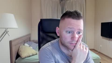 Snapshot of michael_birkin chatting on 10/11/25, 04:01 Michael Birkin online show from 10/11/25, 04:01