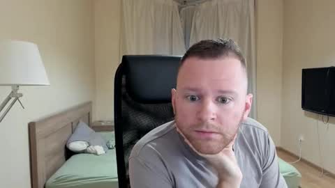 Snapshot of michael_birkin chatting on 10/12/25, 04:00 Michael Birkin online show from 10/12/25, 04:00