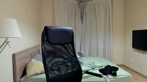 Snapshot of michael_birkin chatting on 10/13/25, 03:50 Michael Birkin online show from 10/13/25, 03:50