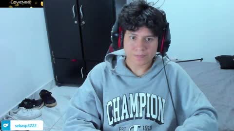 Snapshot of michael_kendall0 chatting on 03/06/25, 12:43 michael independent model online show from 03/06/25, 12:43