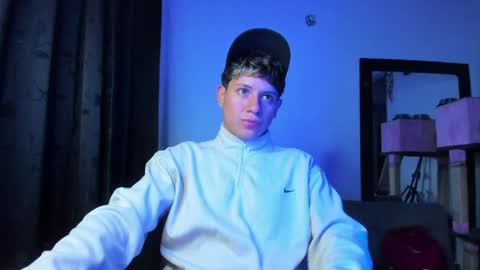 Snapshot of michael_kendall0 chatting on 03/28/26, 11:59 michael independent model online show from 03/28/26, 11:59