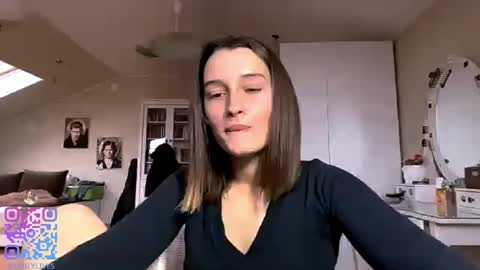 Emily online show from 10/27/25, 01:15