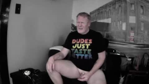 Snapshot of michael_remington chatting on 01/14/26, 02:17 michael_remington online show from 01/14/26, 02:17