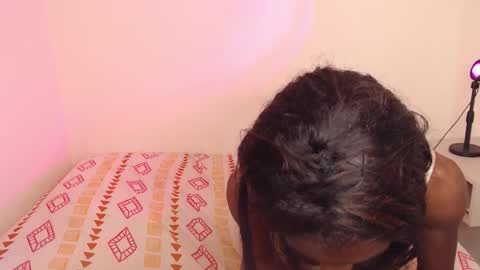 Snapshot of michaela_cox chatting on 11/16/25, 06:24 Michaela online show from 11/16/25, 06:24