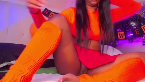 Snapshot of michaelacox chatting on 10/31/25, 01:01 Michel online show from 10/31/25, 01:01