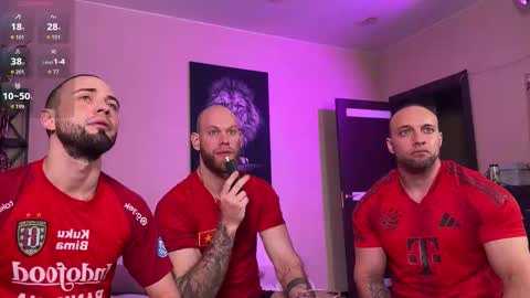 Snapshot of michaelbradley_for_u chatting on 03/18/26, 06:11 michaelbradley_for_u online show from 03/18/26, 06:11