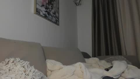 Snapshot of michaelevansx chatting on 12/17/25, 09:32 MichaelEvansx online show from 12/17/25, 09:32