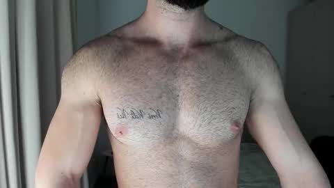 Snapshot of michaelevansx chatting on 02/09/26, 10:47 MichaelEvansx online show from 02/09/26, 10:47