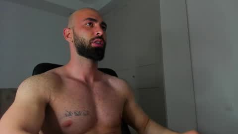 Snapshot of michaelevansx chatting on 04/30/26, 10:36 MichaelEvansx online show from 04/30/26, 10:36