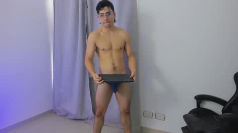 Snapshot of michaelferrel chatting on 12/03/25, 05:55 Mike online show from 12/03/25, 05:55