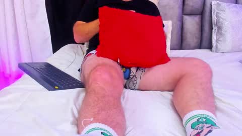 Snapshot of michaelhawtin chatting on 01/08/25, 01:11 Michael  Contenido explcito online show from 01/08/25, 01:11