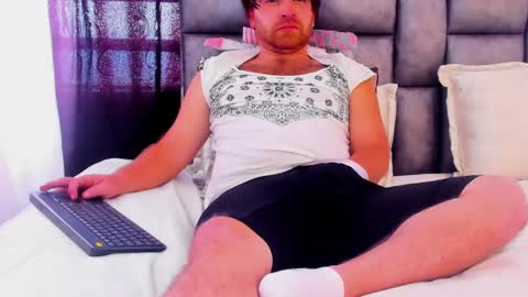 Snapshot of michaelhawtin chatting on 02/02/25, 06:10 Michael  Contenido explcito online show from 02/02/25, 06:10