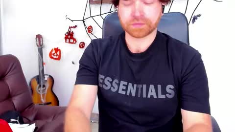 Snapshot of michaelhawtin chatting on 10/17/25, 01:09 Michael  Contenido explcito online show from 10/17/25, 01:09