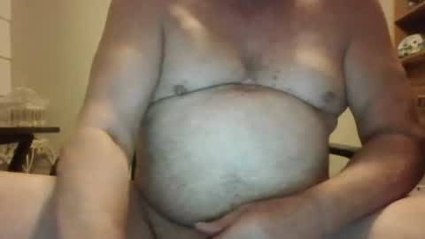 Snapshot of michaelkev1968 chatting on 04/15/26, 01:56 michaelkev1968 online show from 04/15/26, 01:56