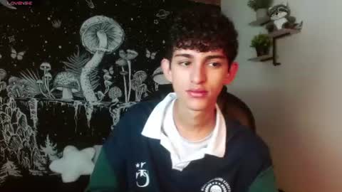Snapshot of michaelkoiv chatting on 06/24/26, 12:37 michaelkoiv online show from 06/24/26, 12:37