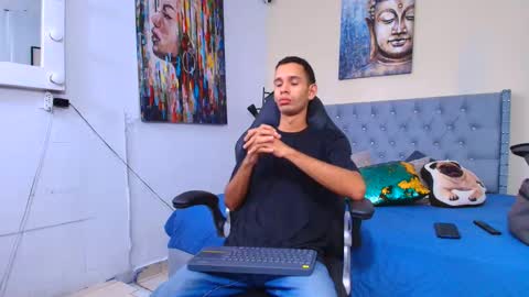 michaell_bellk_ online show from 09/08/25, 07:02