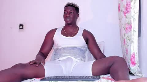 Snapshot of michaell_james chatting on 12/07/24, 11:12 Michaell online show from 12/07/24, 11:12